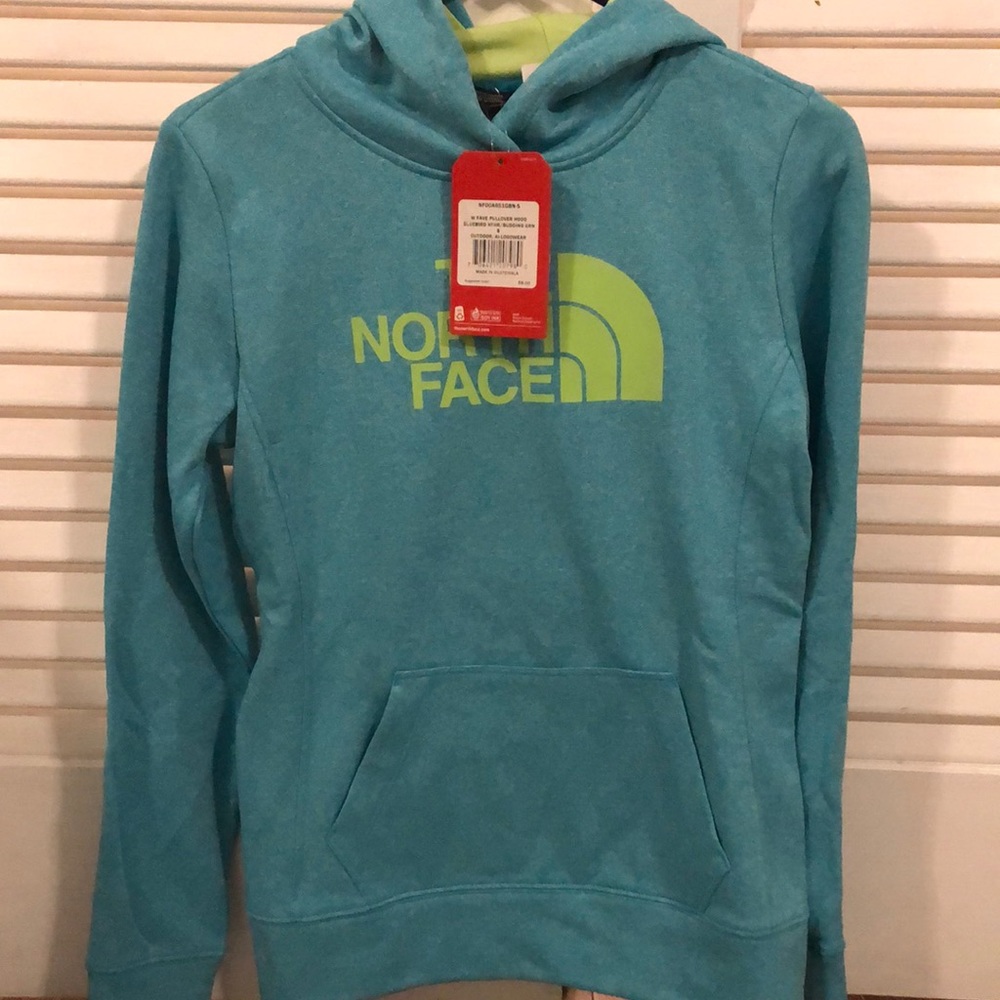 NWT The North Face Fave Hoodie